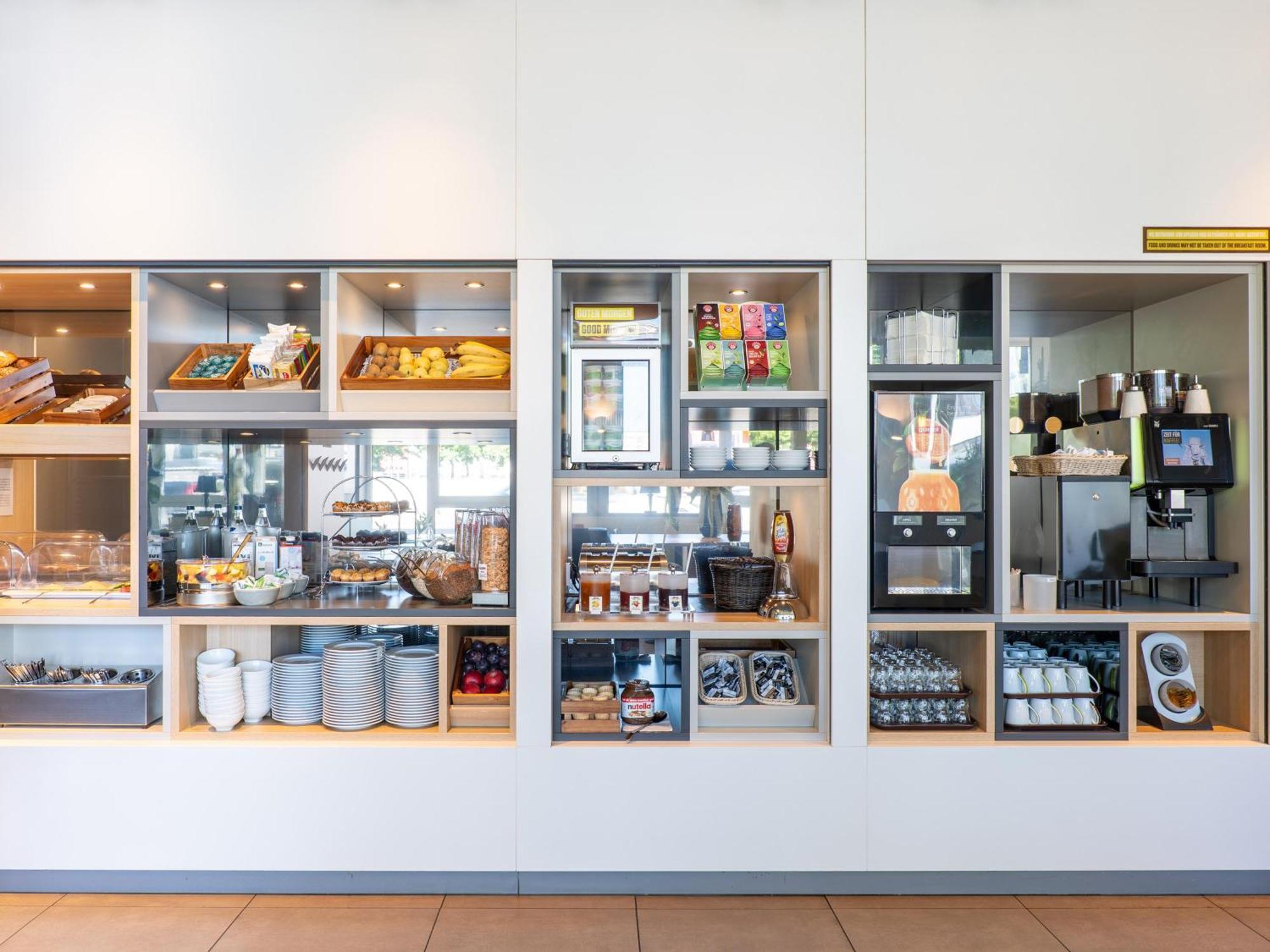 路德维希港b&B酒店 莱茵河畔路德维希港 外观 照片